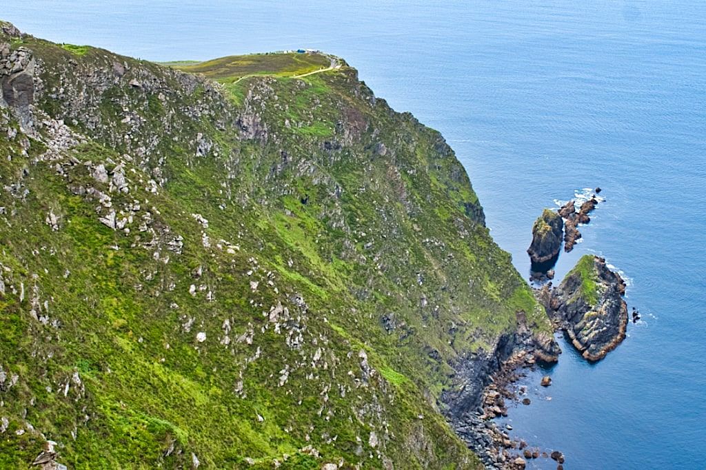 Blick zurürck zum Bunglas Viewpoint - Slieve League Wanderung - Donegal, Irland