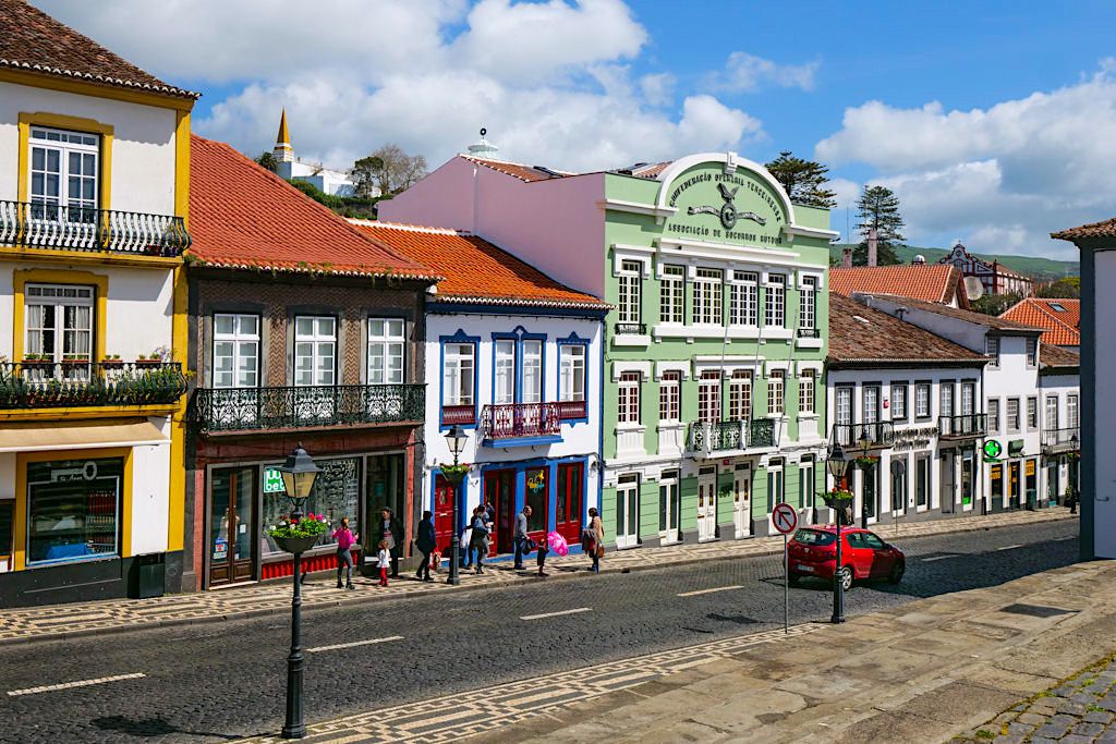 Angra do Heroismo - Bezaubernd schönes, restauriertes Stadtbild voller Farben - Terceira - Azoren
