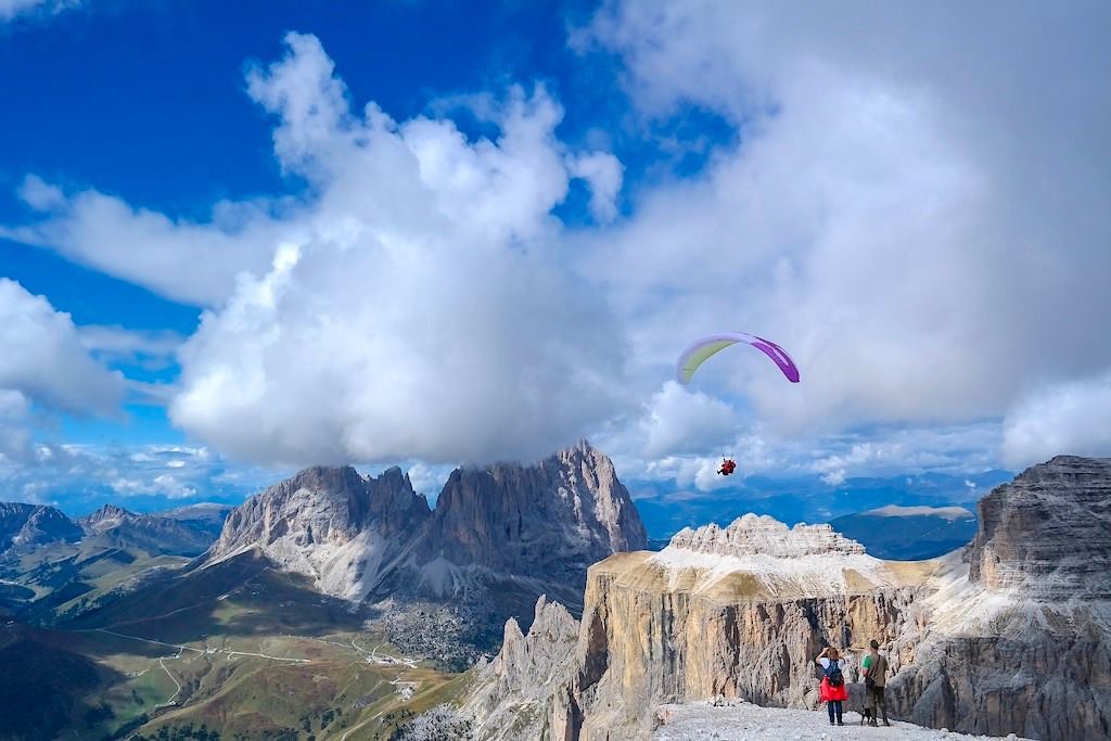 Bergwelt der Sellagruppe & Dolomiten mit Langkofel und Plattkofel - Südtirol
