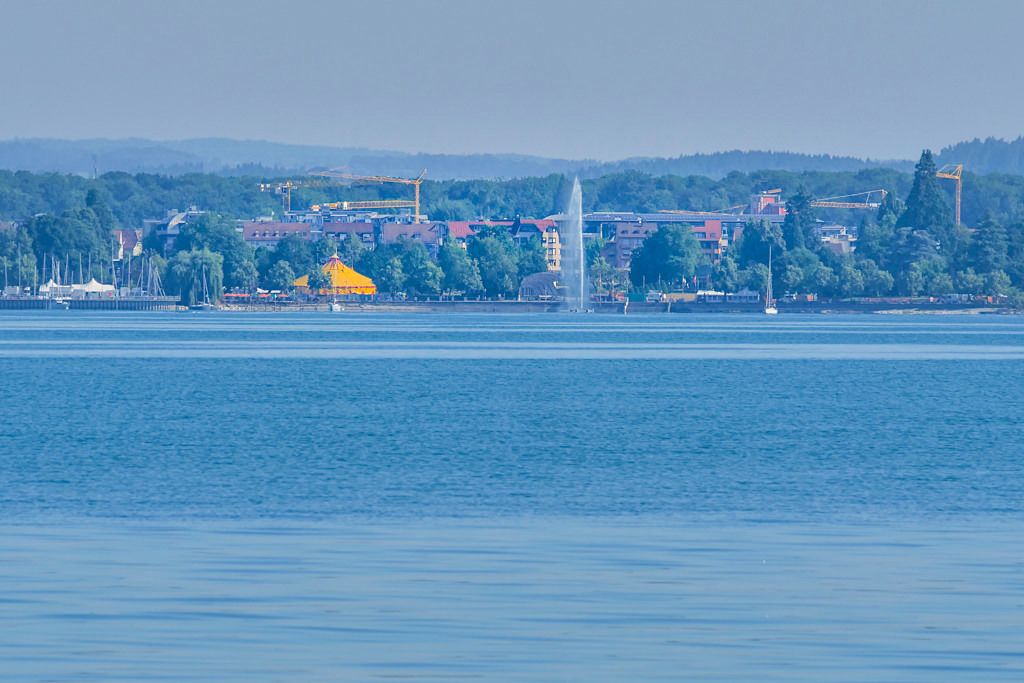 Friedrichshafen am Bodensee vom See aus gesehen - Baden-Württemberg