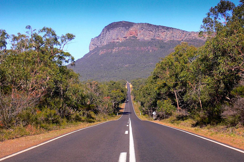 Grampians Road führt mitten durch den Grampians Nationalpark & direkt zu den meisten Highlights - Victoria