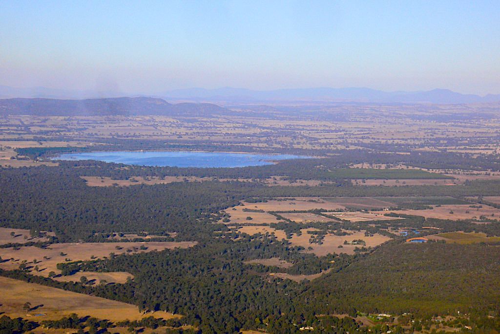 Grampians Umland - dünn besiedeltes Gebiet dominiert von Farmland - Victoria