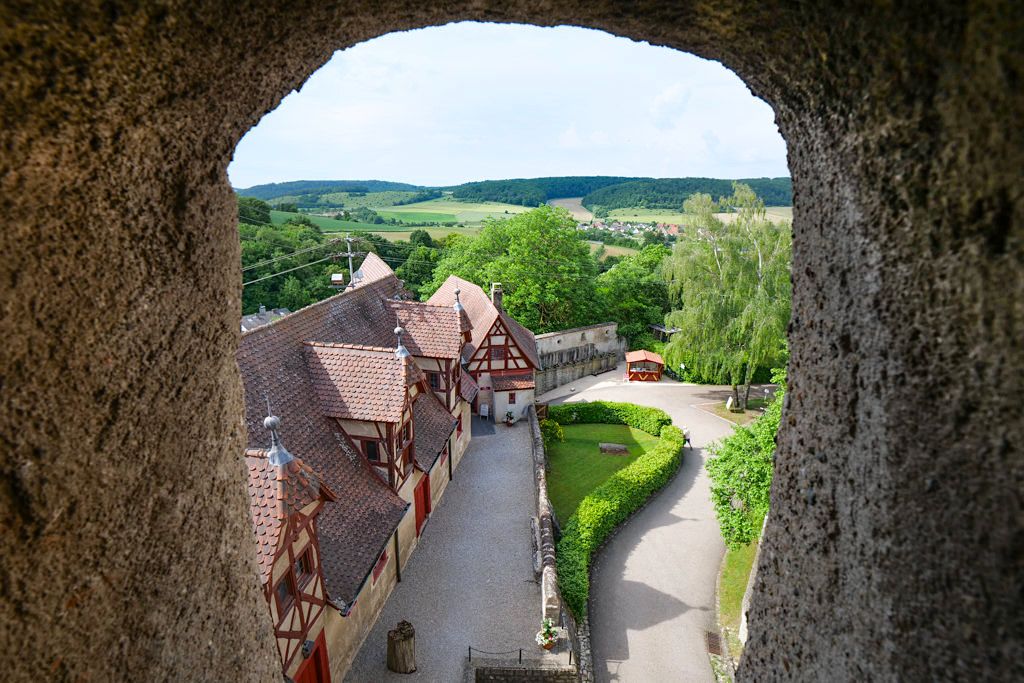 Schloss Harburg - Ausblick auf Rote Stallung mit ihren Ausstellungen - Donau-Ries, Bayern