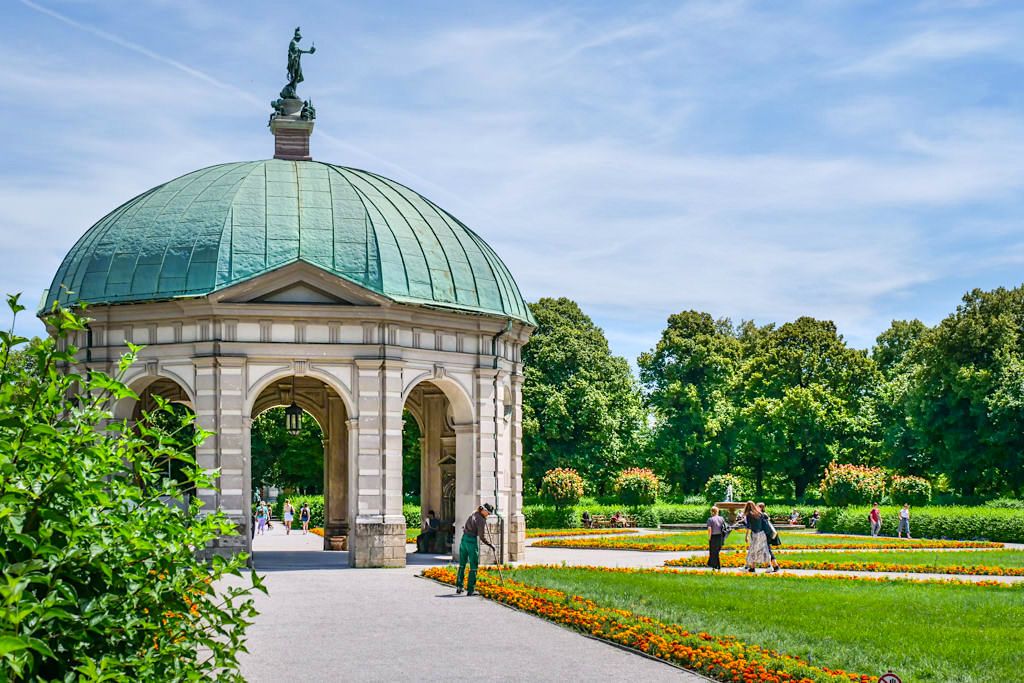 Hofgarten & Dianapavillon in München - Wunderschöner Renaissancegarten am Odeonsplatz - Bayern 