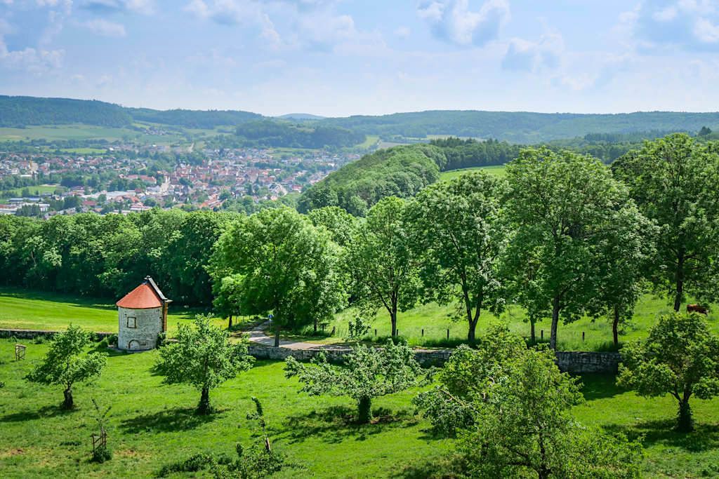 Schloss Kapfenburg - Herrlicher Ausblick auf Lauchheim und Umgebung - Sehenswürdigkeiten Ferienland Donau-Ries & Schwäbische Alb, Baden-Württemberg