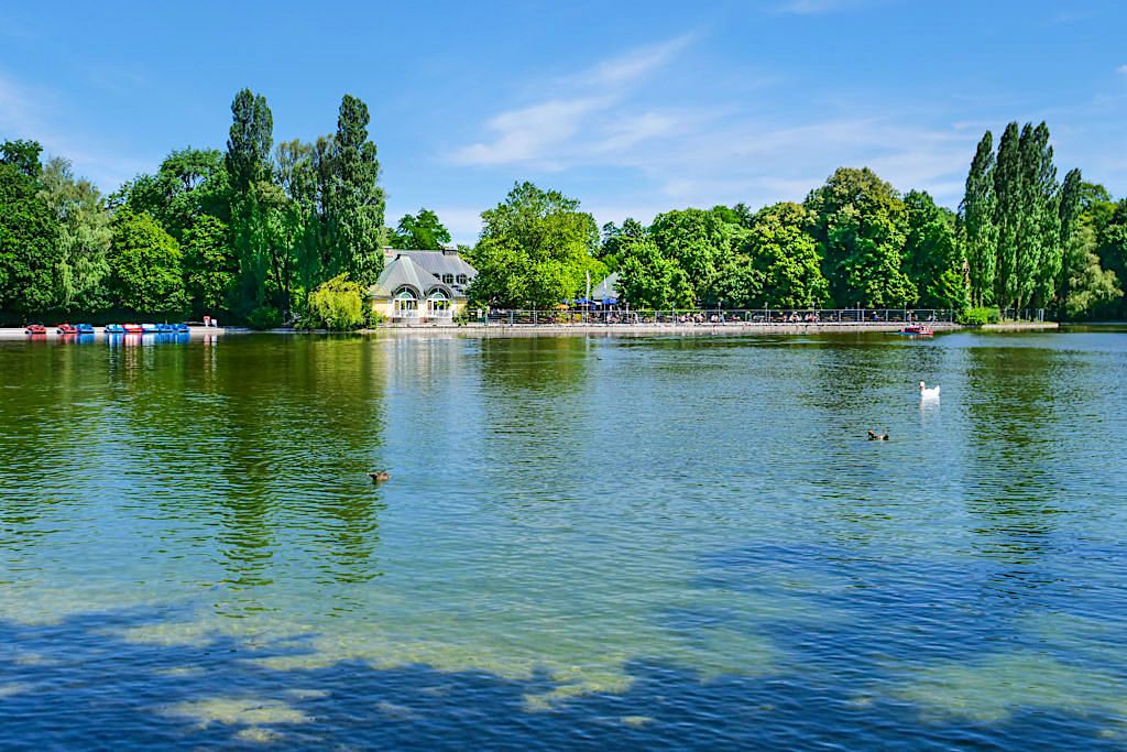 Kleinhesseloher See mit Seehaus - Englischer Garten Sehenswürdigkeiten & Attraktionen - Bayern