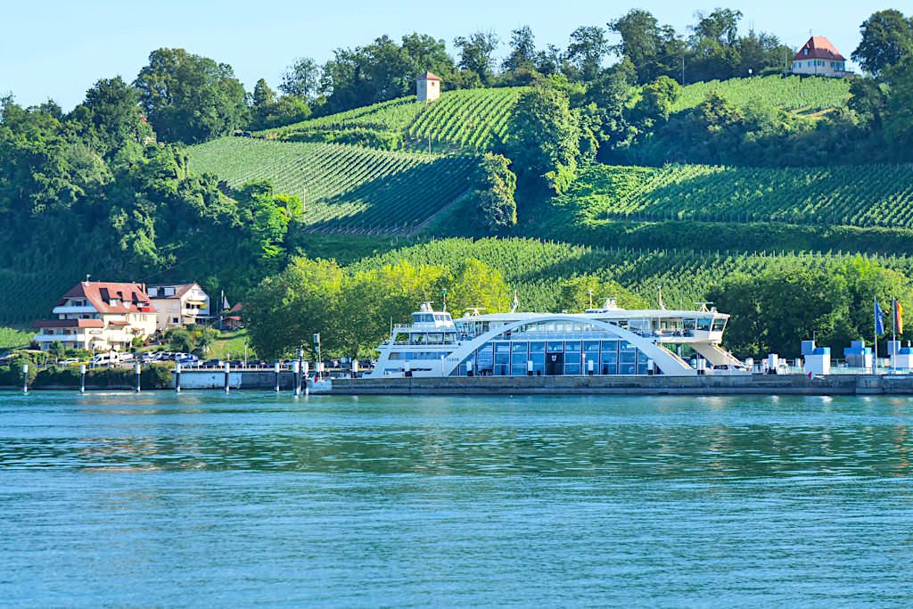 Meersburg Fährhafen - Dreiländer-Bodensee-Rundfahrt - Baden-Württemberg