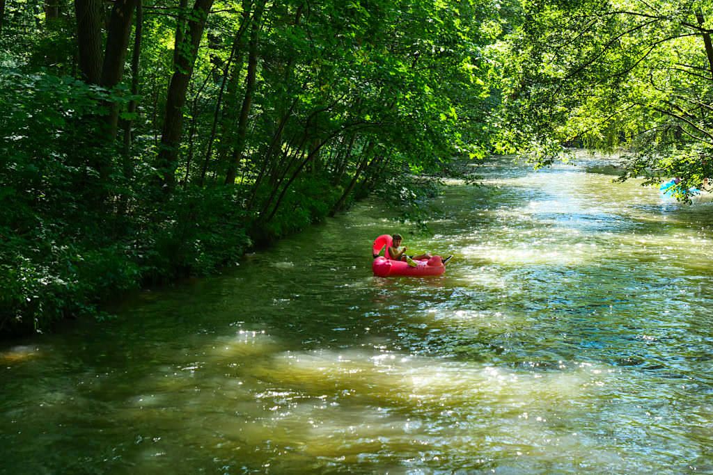 Grüne Idylle: Oberjägermeisterbach - Englischer Garten Nordteil - München Sehenswürdigkeiten - Bayern