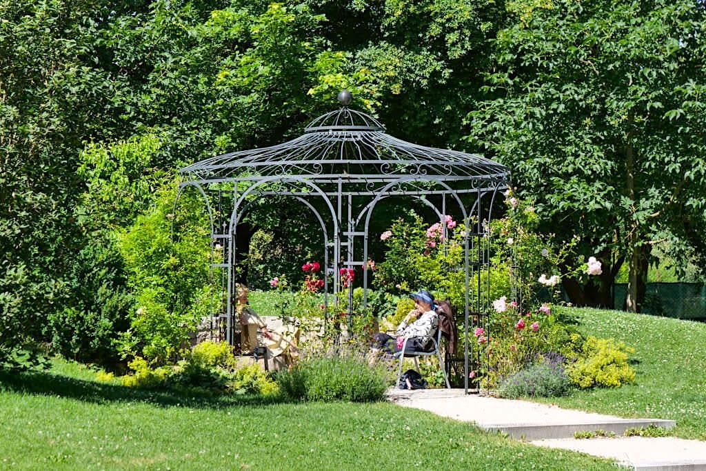 Wunderschöner Pavillon beim Biergarten Hirschau im Nordteil Englischer Garten - München Highlights - Bayern