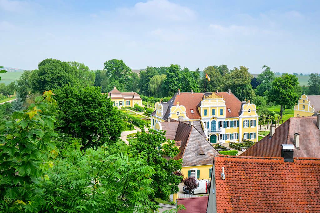 Schloss Hohenaltheim - Wohnsitz des Fürsten Oettingen-Wallerstein - Schönste Burgen & Schlösser im Donau-Ries, Bayern