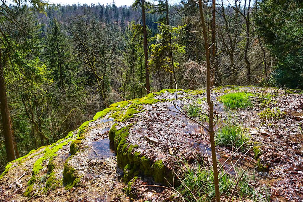 Sinterstufen Hohen Brunnen & Steinerne Rinne - Leichte Geheimtipp-Rundwanderung bei Erasbach im schönen Altmühltal - Bayern