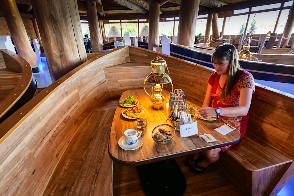 Therme Erding - Hotel Victory: Hafenrestaurant mit Frühstücksbuffet - Bayern