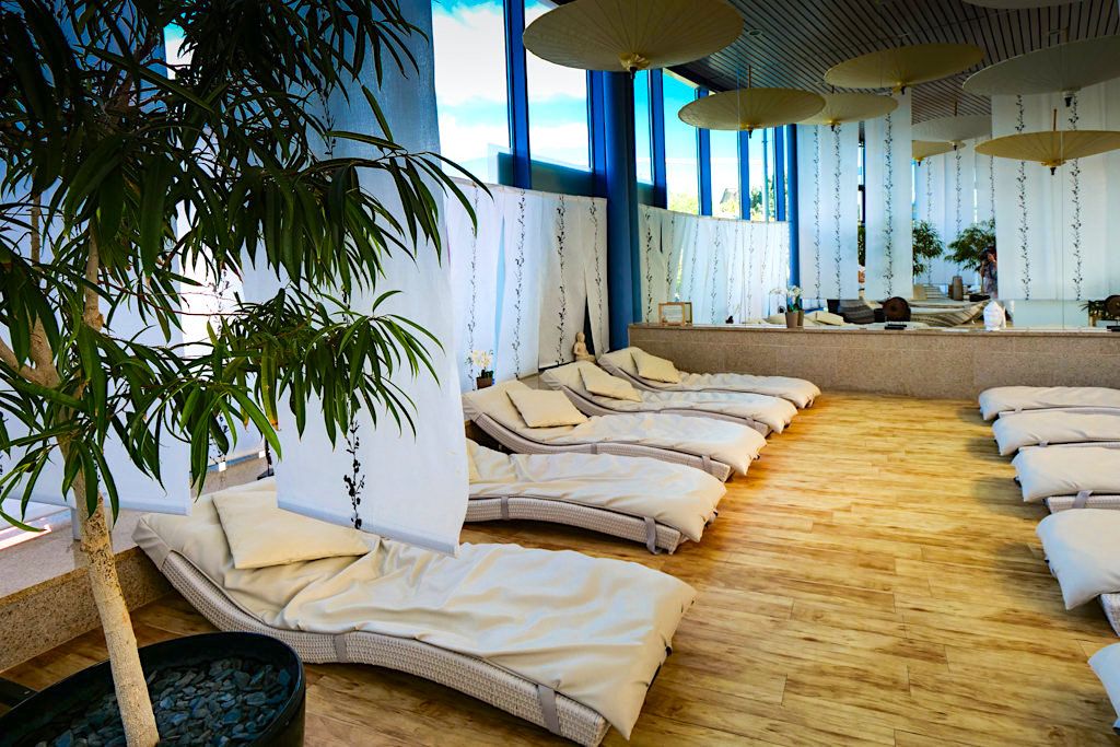 Therme Erding - VitalOase: Lotus Lounge entspannen in asiatisch gestalteten Ruheräumen - Bayern