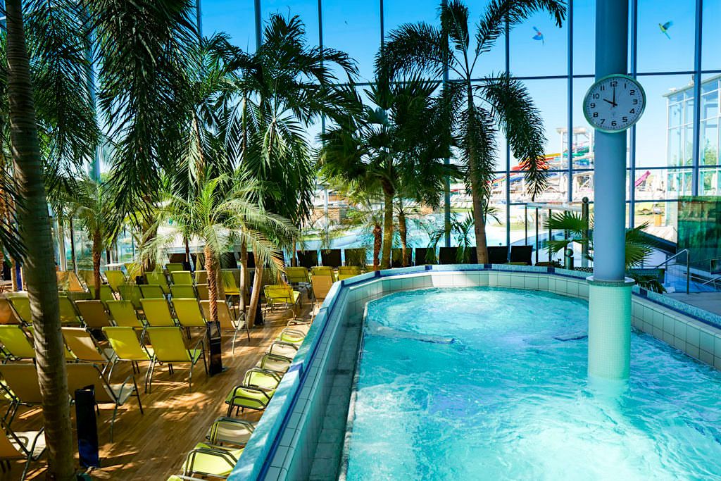 Therme Erding - Wellenbad, Sprudelbrunnen, Crazy River - Bayern