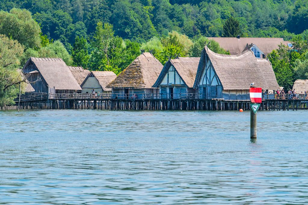 Unteruhldingen - Ausblick auf die Pfahlbauten - 3 Länder-Rundfahrt Bodensee - Baden-Württemberg