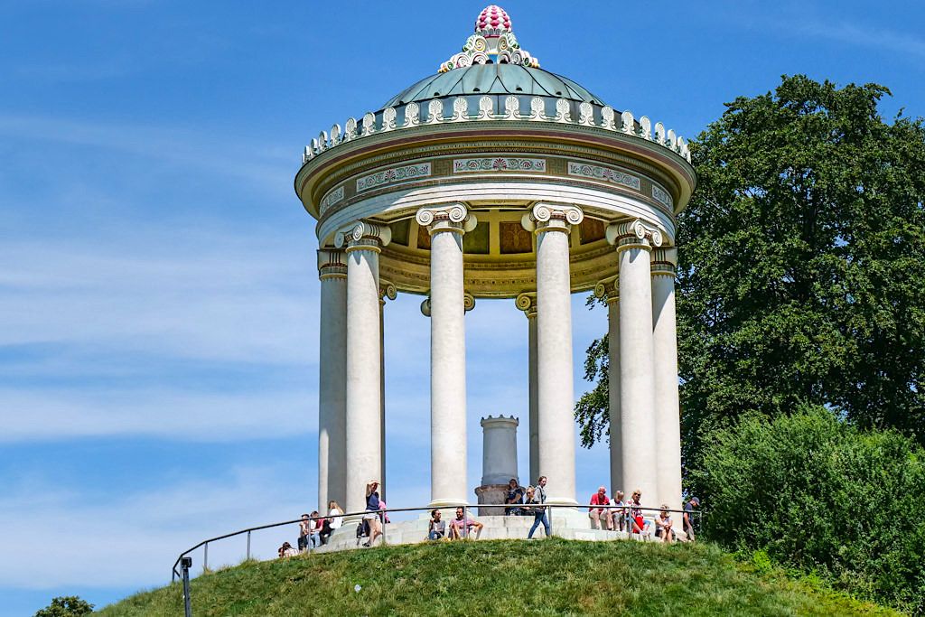 Monopteros - Touristenmagnet & Wahrzeichen im Englischer Garten - München, Bayern