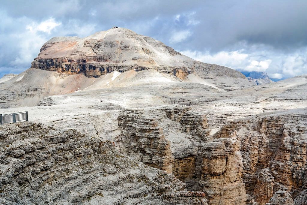 Leichte, kurze Wanderung vom Sass Pordoi zum Piz Boe auf über 3000 Höhenmetern - Sellagruppe - Dolomiten, Südtiral