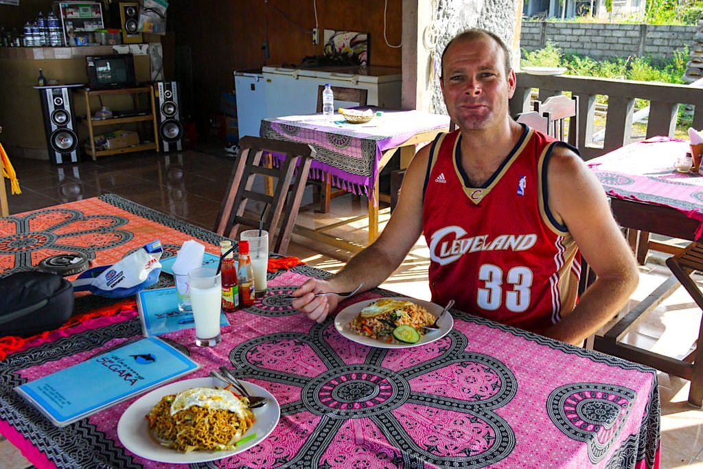 Empfehlung Warung Segara: schmeckt lecker, günstige Preise, freundlicher Service - Amed Beach Bali - Indonesien