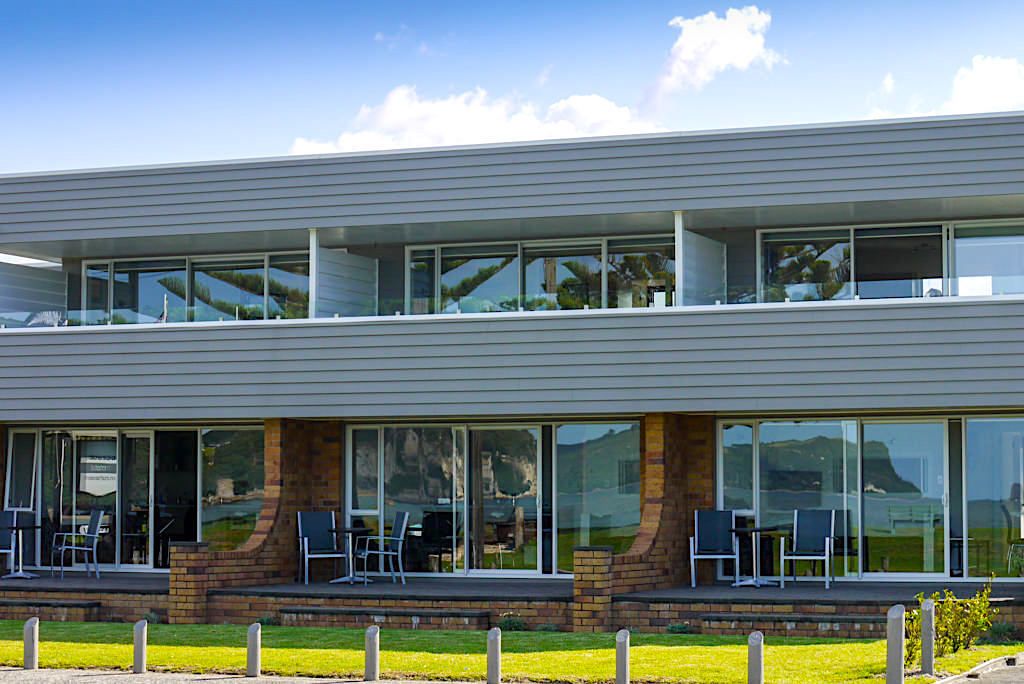 Oceanside Motel mit liebevoll eingerichteten Apartments, Waterfront & Blick auf den Buffalo Beach - Whitianga: ein Coromandel Peninsula Highlight - Nordinsel, Neuseeland
