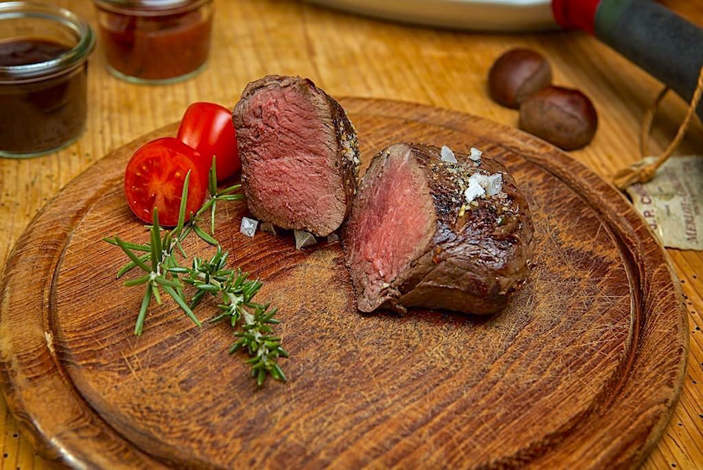 Landgasthof Weberhans in Mündling, Harburg bietet seinen Gästen sensationell leckeres Essen - Donau-Ries, Bayern