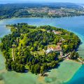Luftaufnahme der Insel Mainau und vom Bodensee - Baden-Württemberg