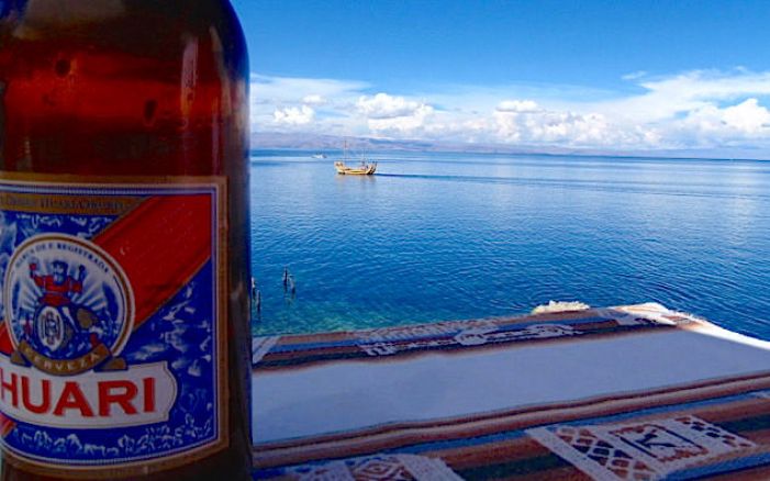 Isla del Sol im Titicaca See - Blick vom Restaurant in Yumani