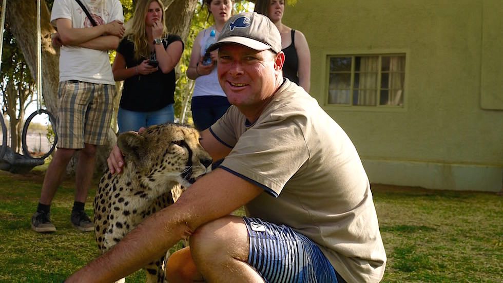 Otjitotongwe Cheetah Park - Kuscheln mit Geparden - Namibia Afrika