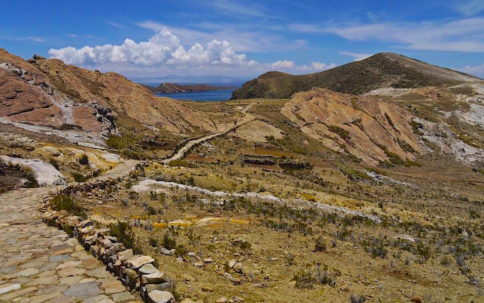 Isla del Sol im Titicaca See -Wandern zu den Chincana-Ruinen 