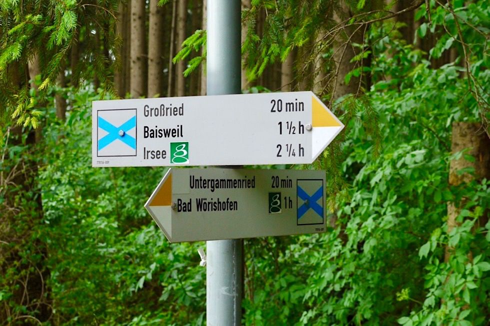 Wiesengänger Etappe 02 - Wegweiser markieren deutlich die Route - Allgäu - Bayern