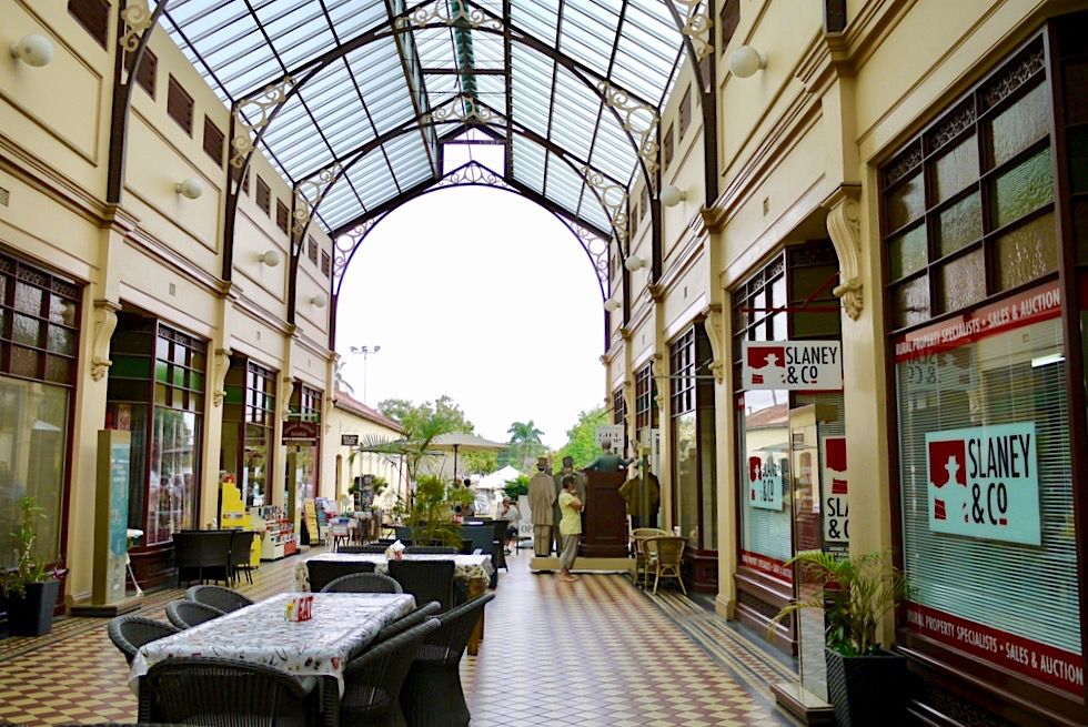 Charters Towers - Stock Exchange Arcade von innen: Cafés & Souvenirläden - Queensland