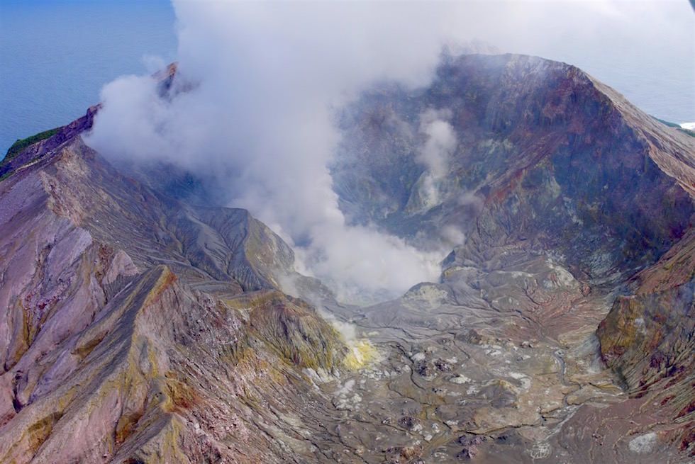 Grandioser Blick ins Innere des White Island Kraters - White Island Flights -Neuseeland, Nordinsel