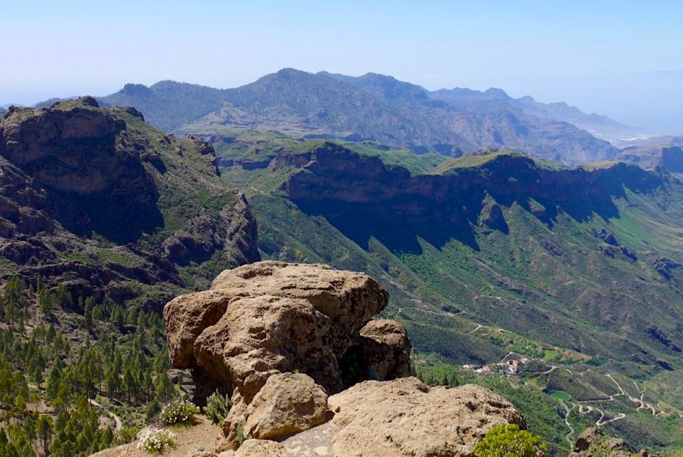 Roque Nublo Wanderung - Wolkenfels Gipfelblick - Gran Canaria