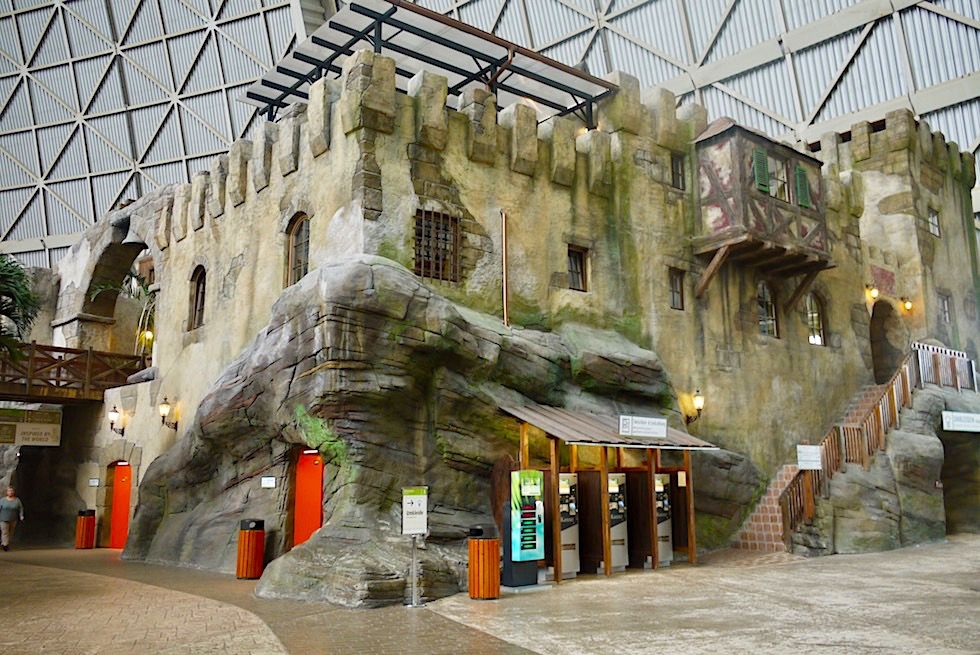 Tropical Islands - Fassaden als Kunstwerke einer Illusion - Brandenburg