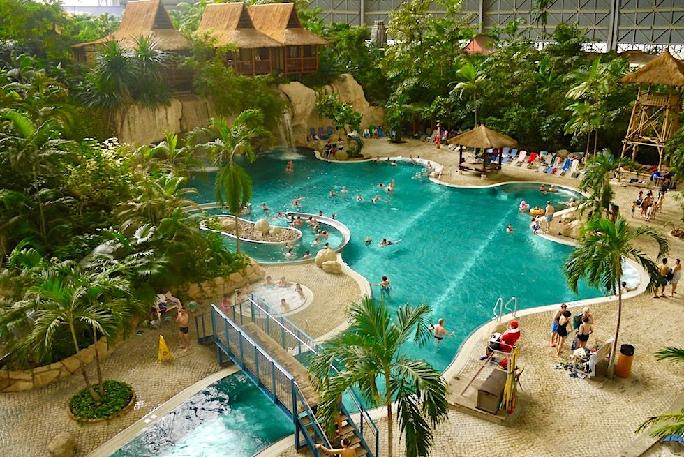 Tropical Islands - Lagune mit Grotte & Bali-Hütten - Brandenburg