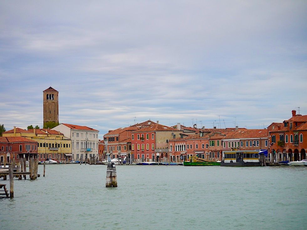 Murano - Ankunft mit der Fähre & Blick auf Insel - Lagune von Venedig - Italien