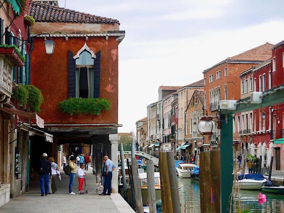 Murano: die Glasbläser-Stadt & ihre Geheimnisse - Morbider Charme, der begeistert - Lagune von Venedig - Italien 