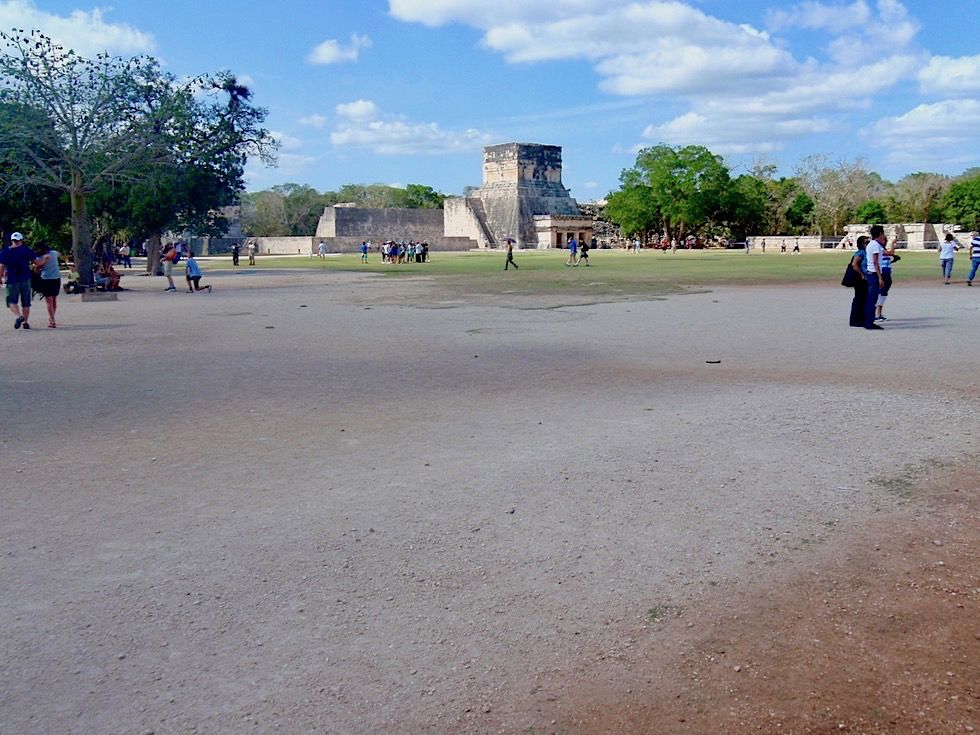 Chichen Itza - Hauptplatz im Zentrum - Yucatan - Mexiko