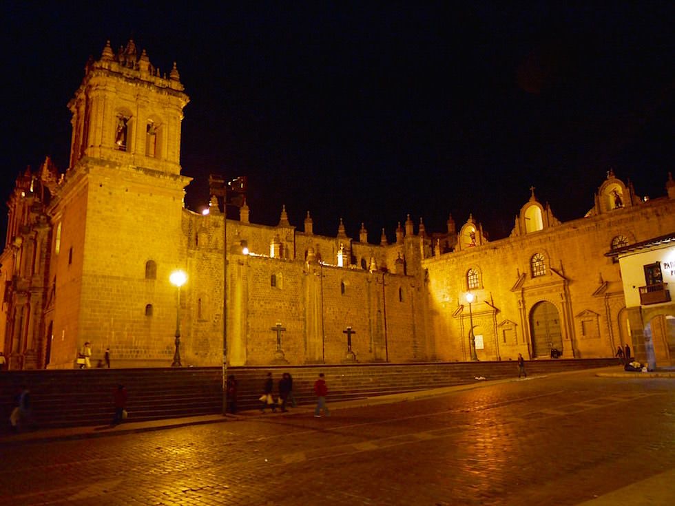 Kathedrale bei Nacht Plaza de Armas Cusco Peru